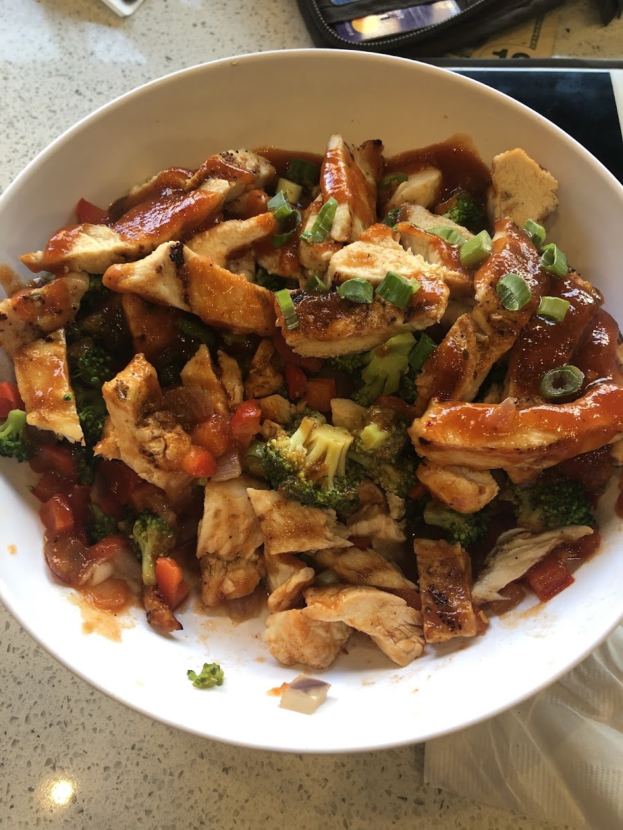 BBQ chicken bowl, no rice sub extra veggie! This was so much food