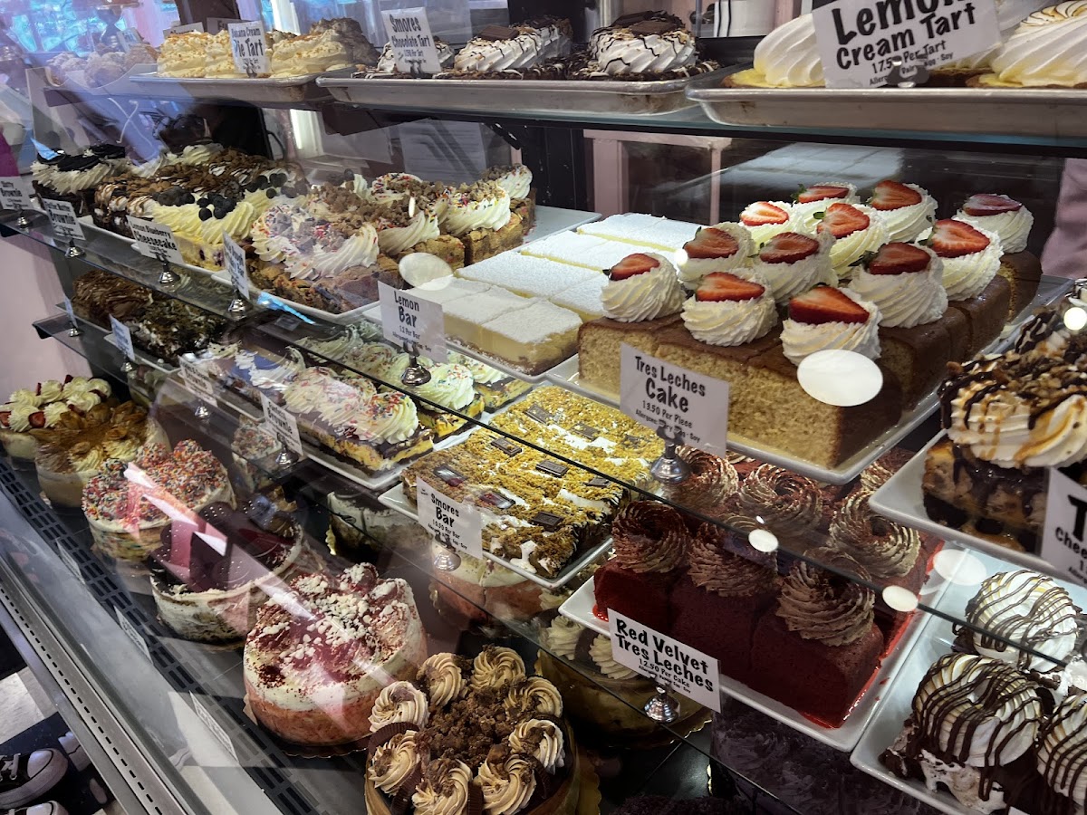 Gluten-Free at Posh Pop Bakeshop