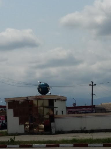 Глобус На Крыше