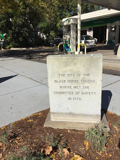 THE SITE OF THE BLACK HORSE TAVERN, WHERE MET THE COMMITTEE OF SAFETY IN 1775.   Now the site of a BP station.