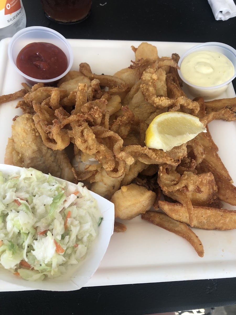 Seafood Platter, gluten free batter, not a dedicated gluten free fryer. Delicious!!