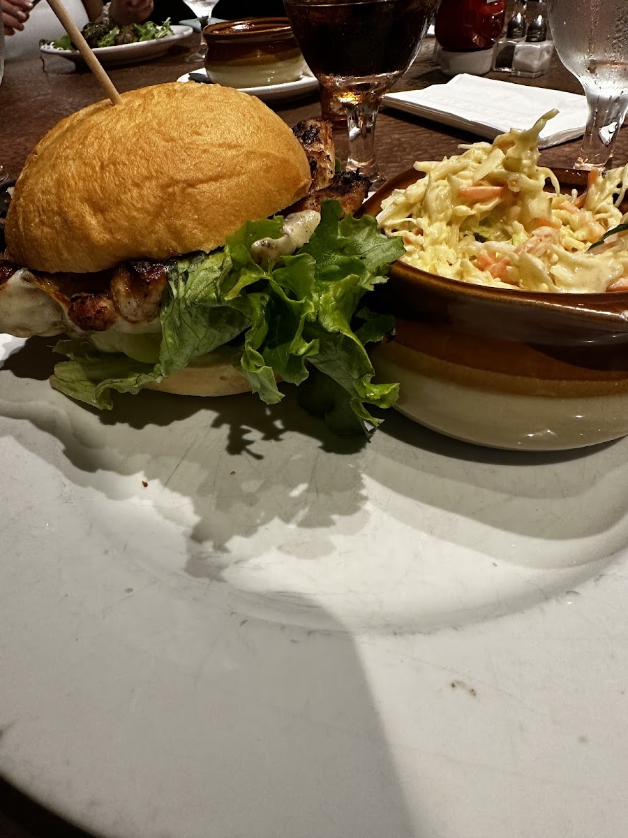 Grilled chicken sandwich with coleslaw