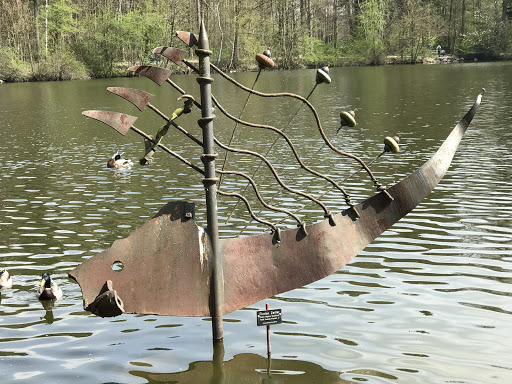 Statue Metal Fish