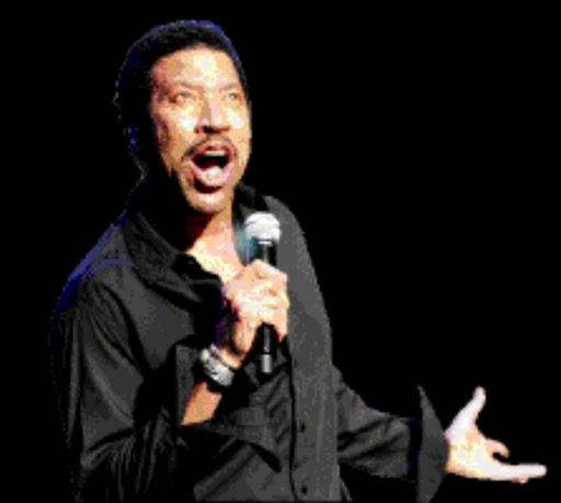 lionel Richie performs to 18000 people at ABSA stadium in Durban pic: Jackie clausen 25/11/2008