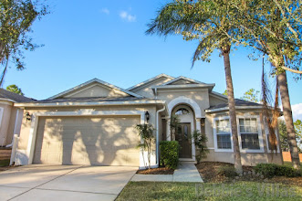 Orlando holiday villa to rent, close to Disney, gated West Haven community, pool and spa, games room