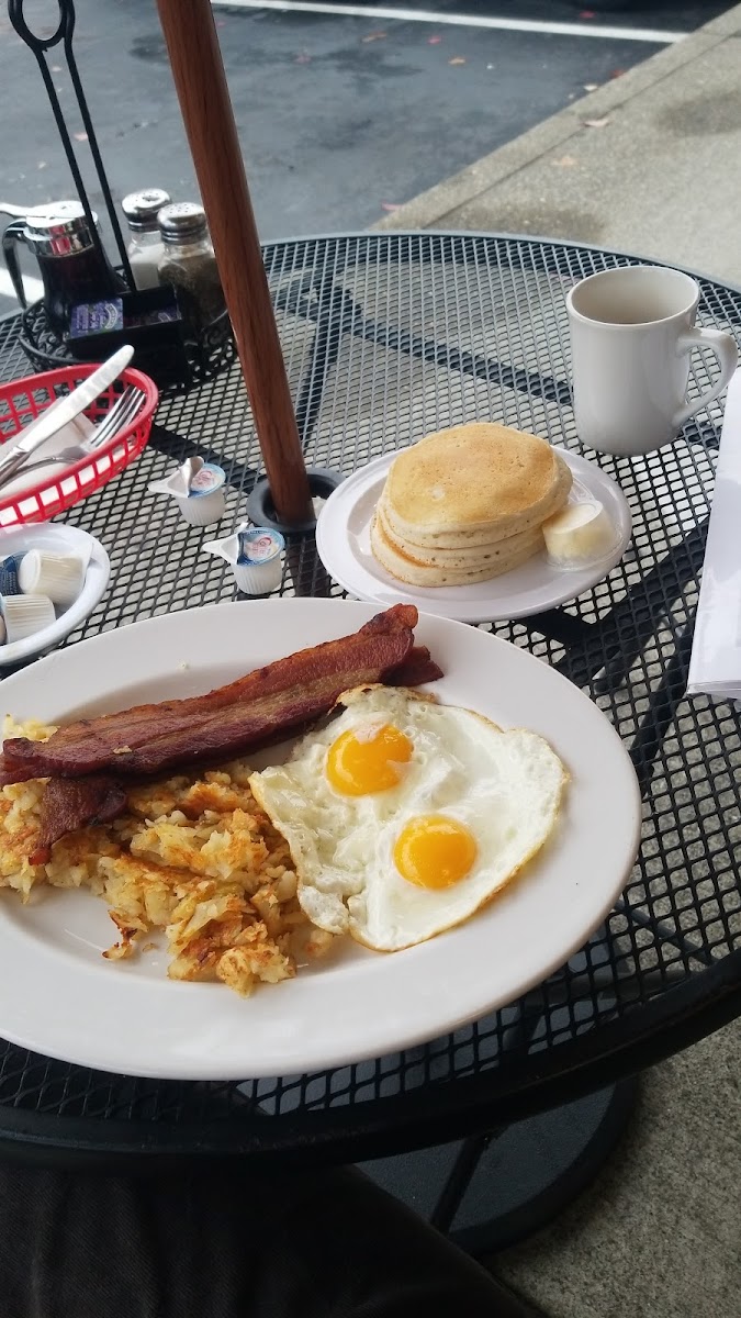 Gluten-Free Pancakes at Bacon Breakfast Cafe