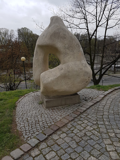 Sculpture in Ujazdowskie
