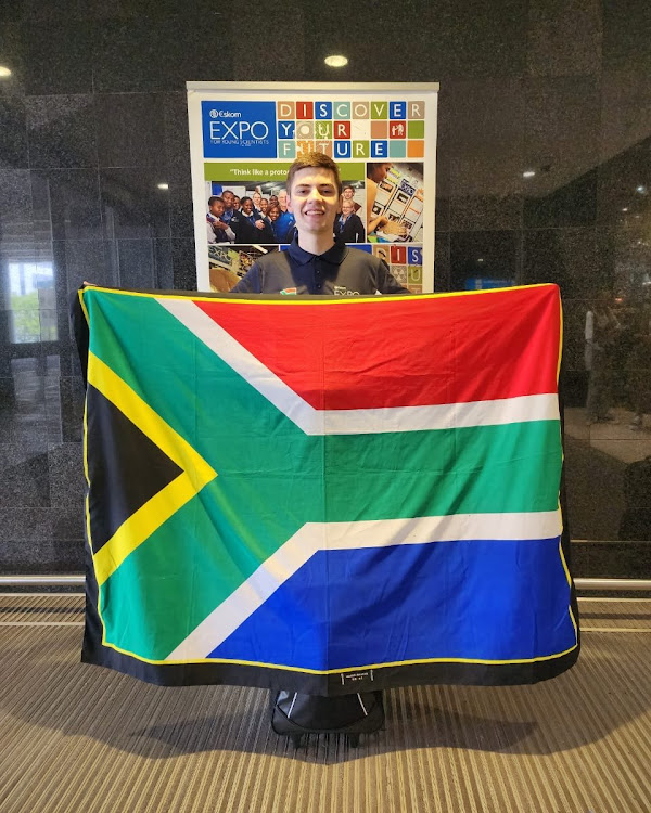 Johannes Jacobus Deysel, a Grade 11 pupil at Hoërskool Jim Fouché in the Free State was awarded the third award in the computer science and information engineering category.