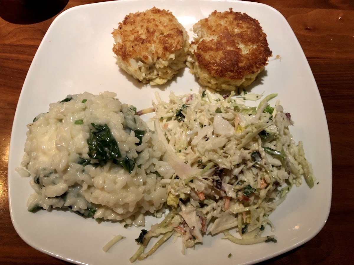 Crab cakes, Spinach Risotto, and Coleslaw