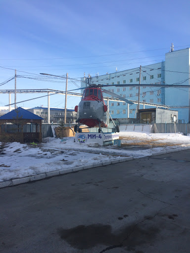 Вертолет Ми 4