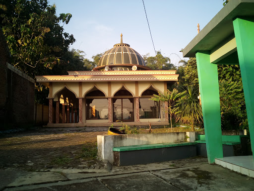 Masjid Dekat Pos Kamling