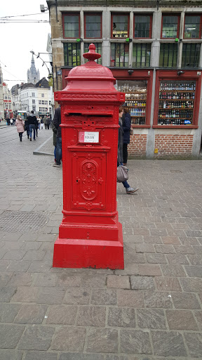 Sint Veerleplein Post