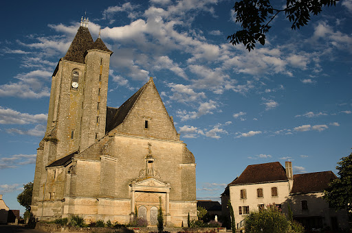 Assier : Façade de l'église