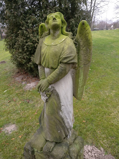 Neuenfelde: Engel auf dem alte