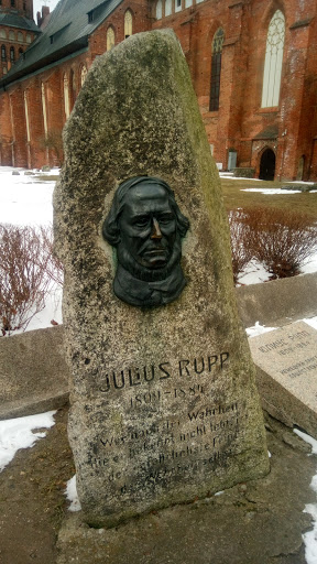 Памятный знак Юлиусу Руппу