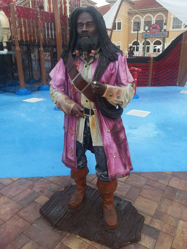 Blackbeard Statue
