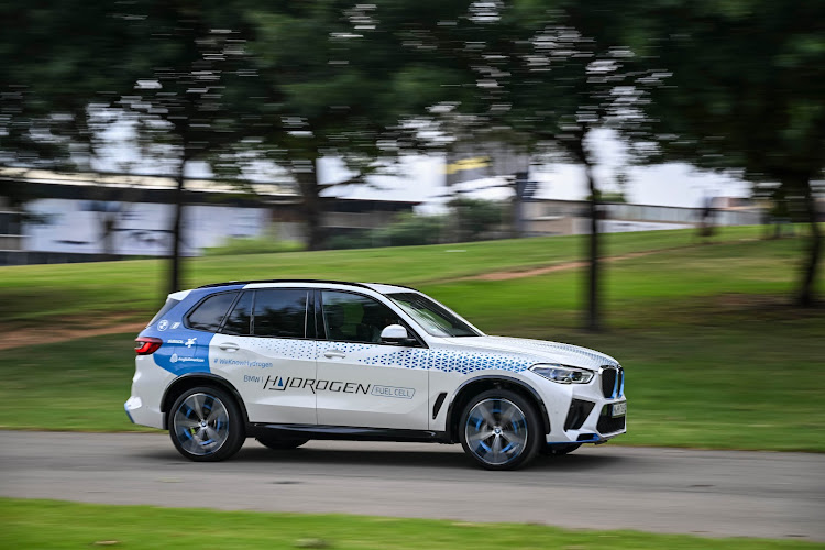 BMW recently showed off its iX5 Hydrogen prototype in Mzansi.