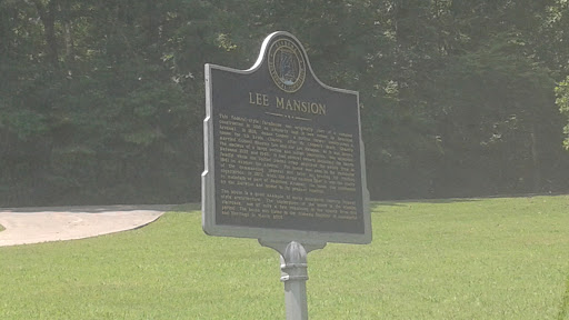 Lee Mansion