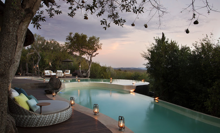 Molori Safari Lodge private deck and infinity pool.