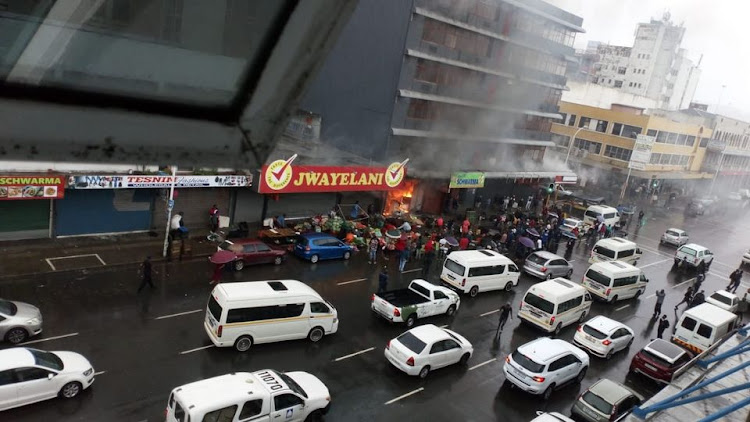 Durban firefighters swiftly contained a fire at a shop in the city centre on Monday morning.