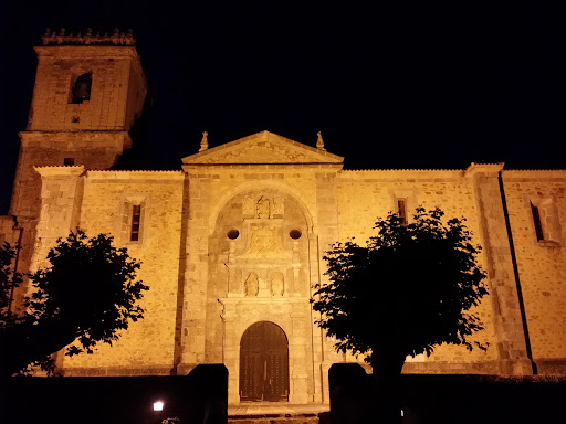 Portal Iglesia De Isla