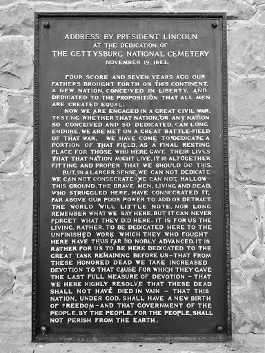 ADDRESS BY PRESIDENT LINCOLN AT THE DEDICATION OF THE GETTYSBURG NATIONAL CEMETERY NOVEMBER 19, 1863 FOUR SCORE AND SEVEN YEARS AGO OUR FATHERS BROUGHT FORTH ON THIS CONTINENT, A NEW NATION,...