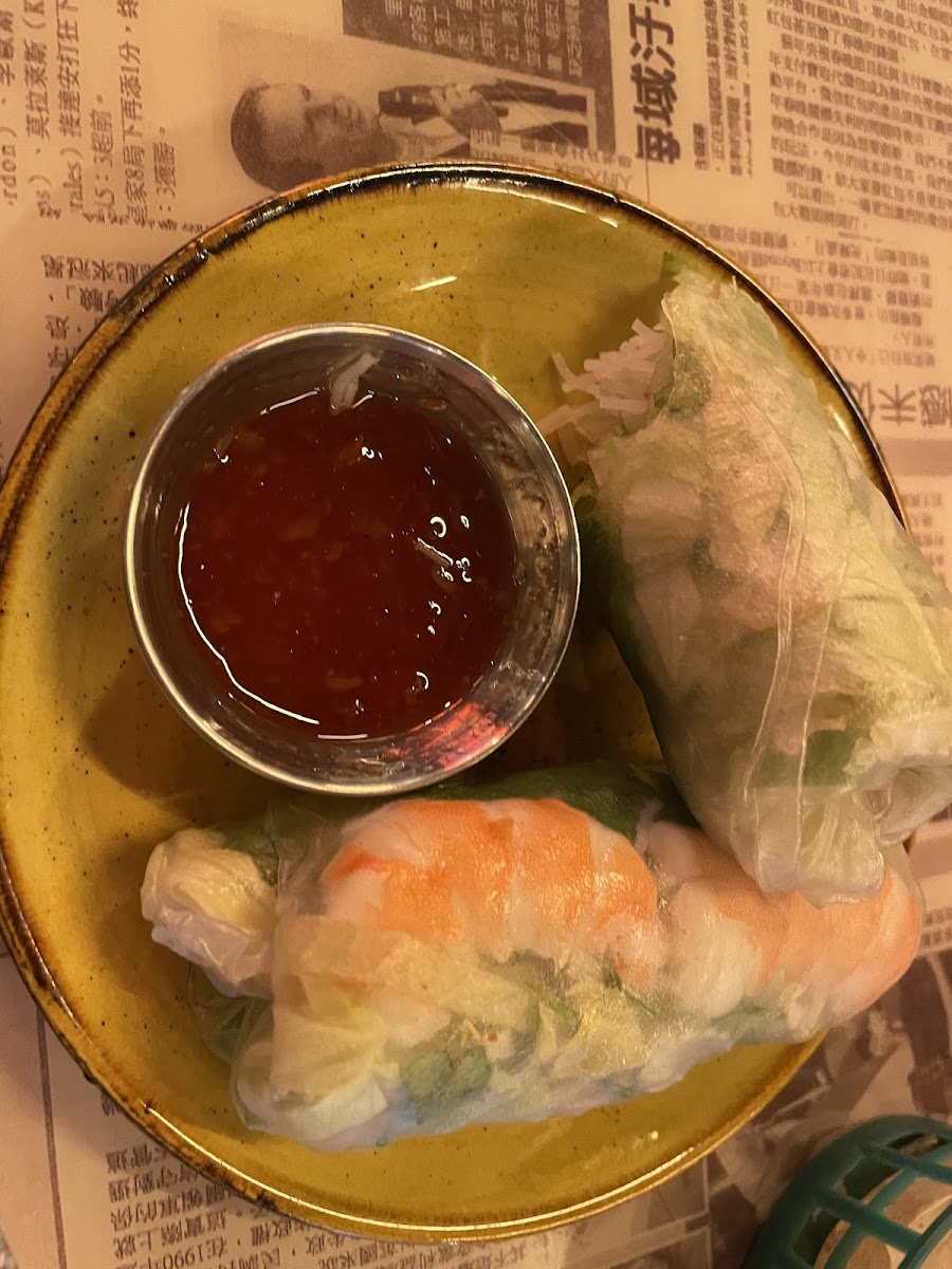 Spring rolls with thai chili sauce