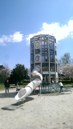 子供の庭 タワー