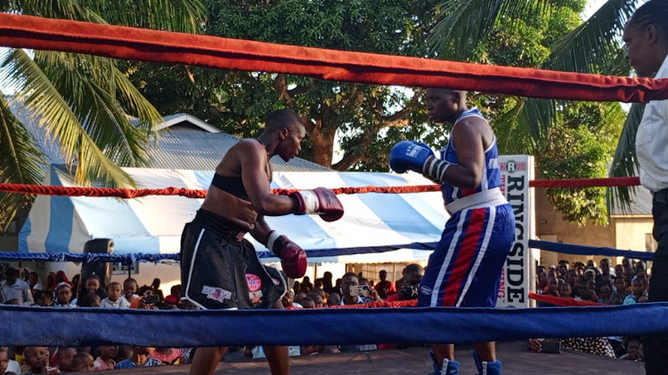 Bondia Conjestina Achieng na Fatuma Zarika.