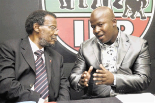 BACK HOME: IFP president Mangosuthu Buthelezi accepts expelled IFP Youth Brigade chairperson in KwaZulu-Natal, S'khumbuzo Khanyenza, back into the party. Pic. THULI DLAMINI. 11/04/2010. © Sowetan.