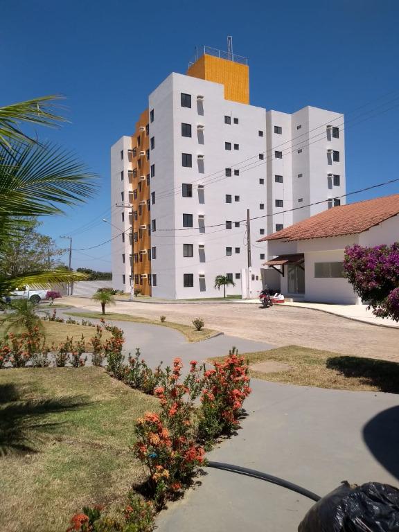 Apartamentos novos Praia 