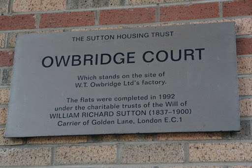 On the site of Owbridge cough medicine factory. The flats were built by Sewell's of Hull. © Copyright Ian S and licensed for reuse under this Creative Commons Licence . Submitted via Geograph