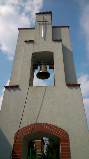 Dzwonnica Przy Rzymsko -katolickiej Parafii 