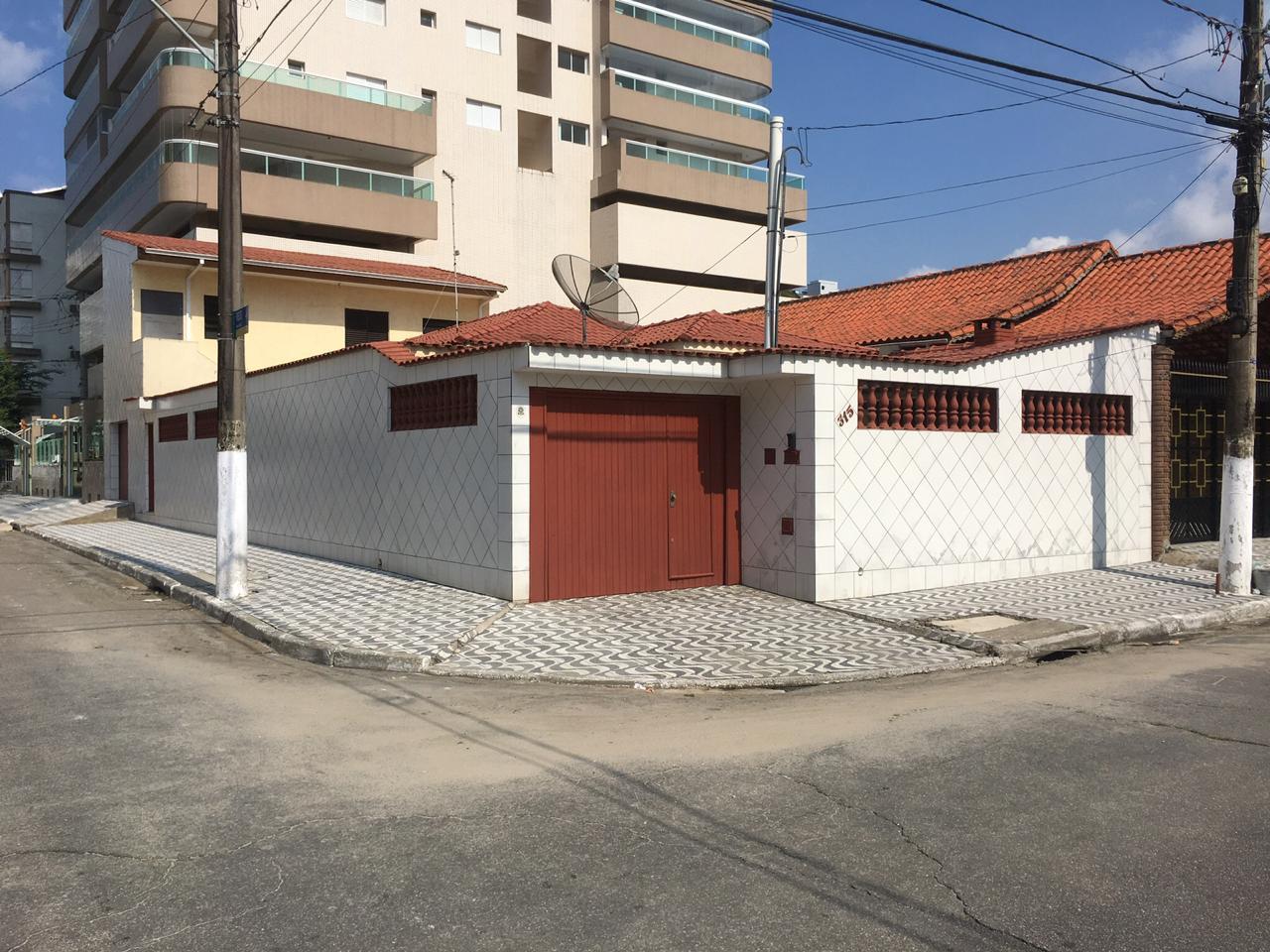 Casa com 4 dormitórios à venda, 200 m² por R$ 650.000 - Ocean - Praia Grande/SP