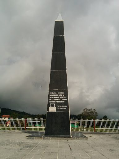 Obelisco Volcan