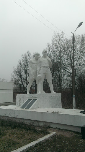 Памятник Защитникам Г.Липки