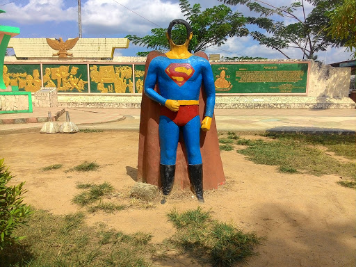 Superman Statue