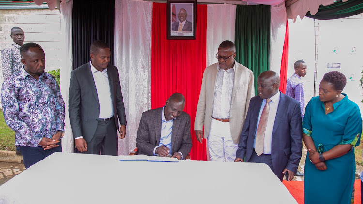 President William Ruto opens the Digital Hub in Bidii Ward, Kwanza Sub-County, Kitale, Trans Nzoia County on January 17, 2023.