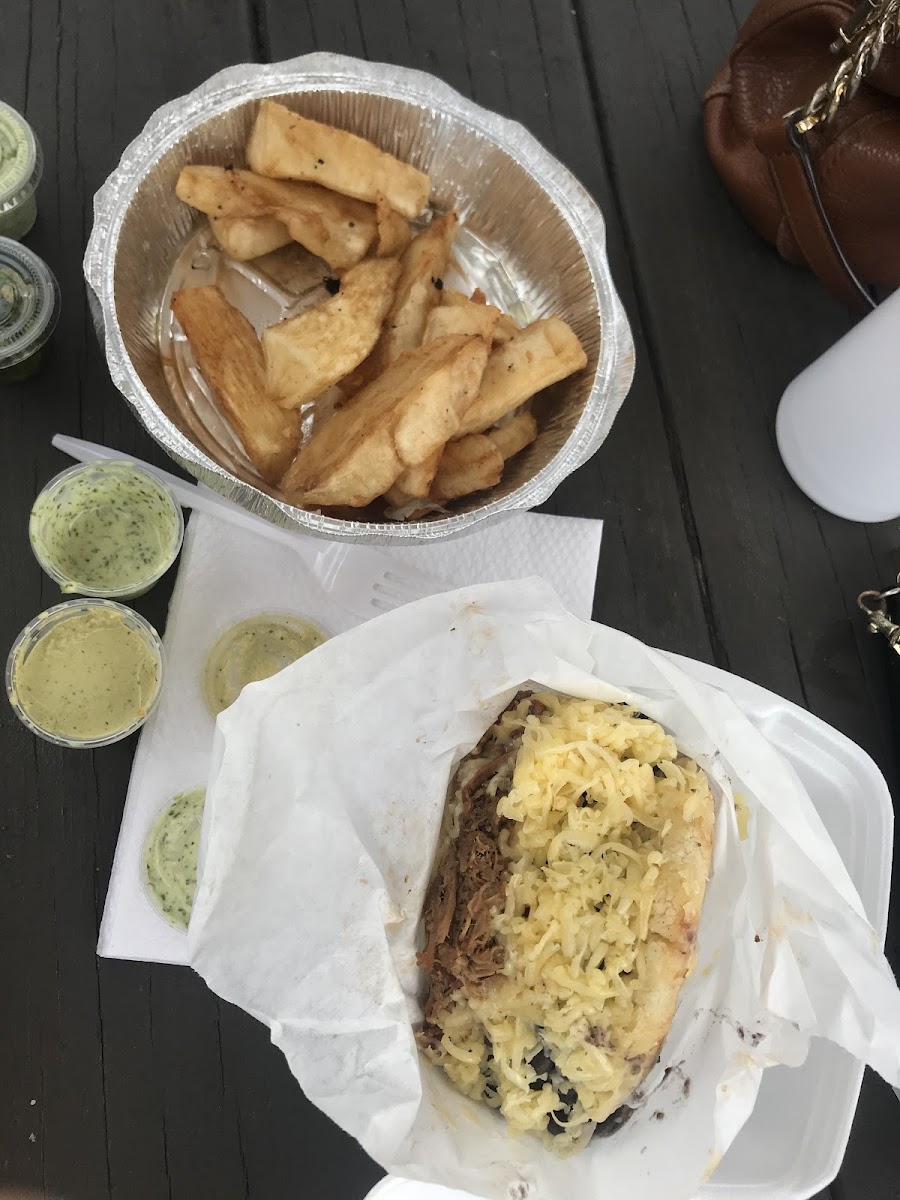 pernia arepa and yuca fries