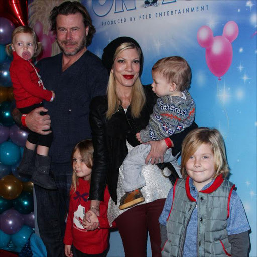 Dean McDermott, Tori Spelling and their children