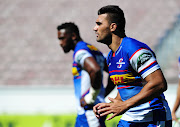 Damian de Allende of the DHL Stormers and his captain Siya Kolisi participate in training at Bellville HPC, Cape Town on 16 April 2018. 