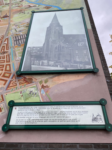 This plaque commemorates the church that was here, and was a landmark building for this part of Utrecht. This used to be the independent community (municipality) of "Zuilen" until 1954, and is now...