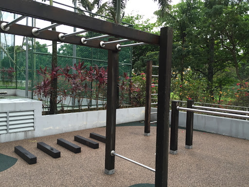 Hillview Fitness Station