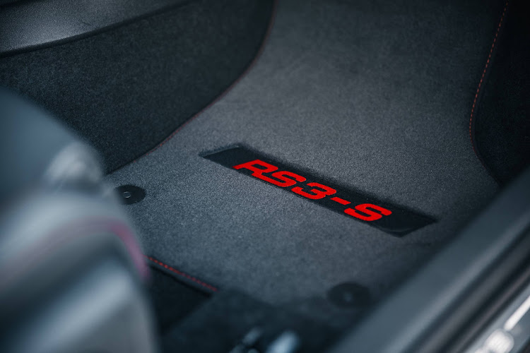 ABT 'RS3-S' floor mats are part of the package.