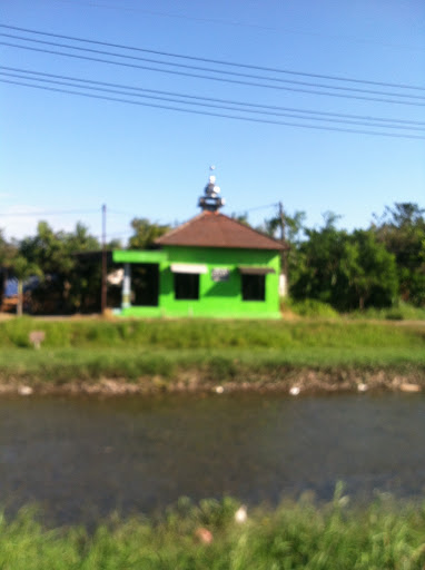 Langgar Wakaf Roudlotul Jannah