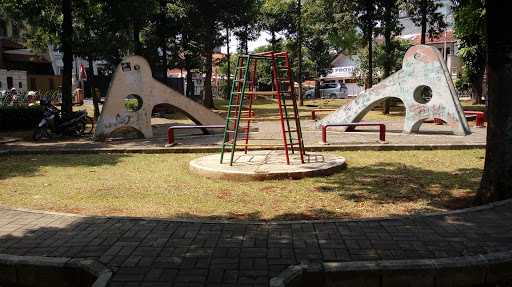 Play Ground Taman Sambas