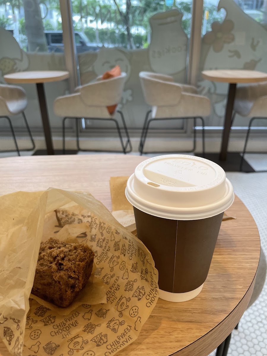 Chocolate chip banana bread and caramel latte