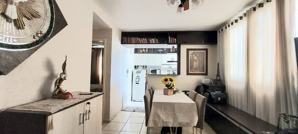 Apartamento com 2 dormitórios à venda, 48 m² por R$ 140.000,00 - Fabrício - Uberaba/MG