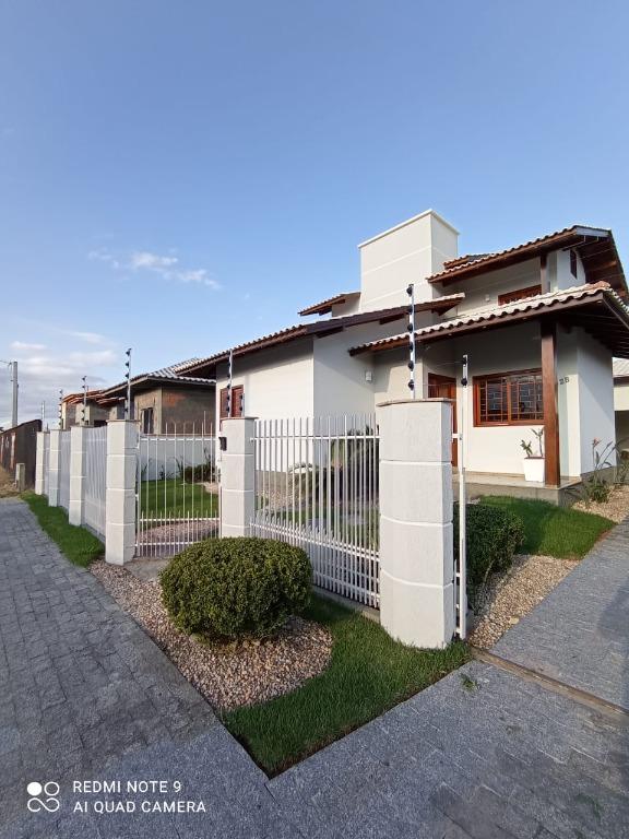 Casa com 3 dormitórios à venda, 250 m² por R$ 1.100.000,00 - Universitário - Tijucas/SC