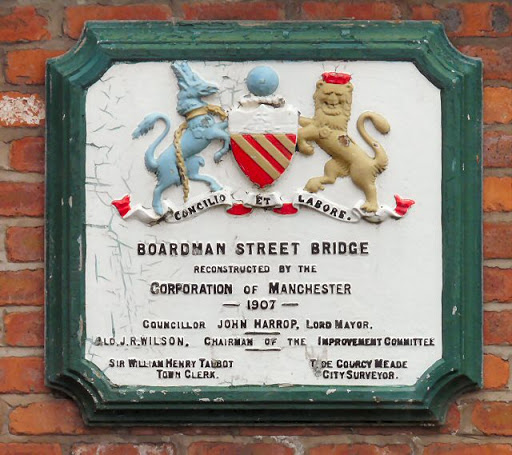 Plaque commemorating the reconstruction of the Boardman Street Bridge by the Corporation of Manchester in 1907. Signs and street maps name it Baring Street. SJ8497 : A Bit of Hidden Manchester An...